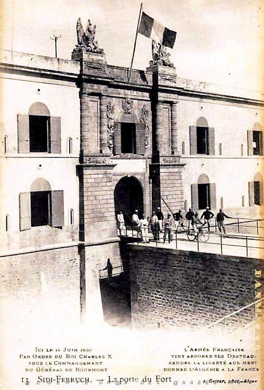 2644- Sidi-Ferruch - Fort - Porte.jpg